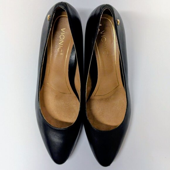 Vionic Madison Mia Leather Block Heel Pumps in Black - Picture 3 of 16